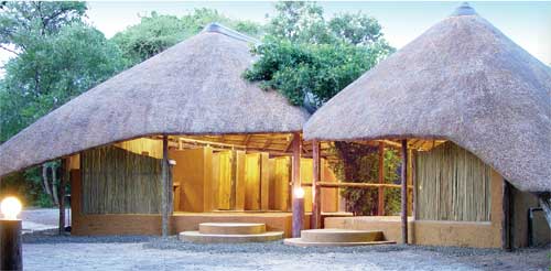Chobe Safari Lodge Chaleets